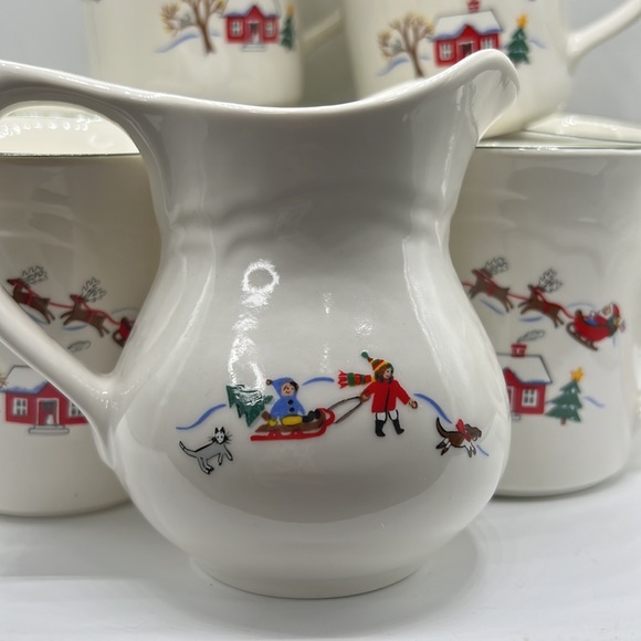 Pfaltzgraff snow village Mugs and creamer sugar Set - Picture 2 of 11